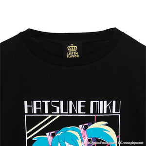 Listen Flavor x Hatsune Miku t-shirt with arm warmers