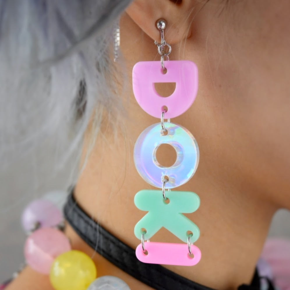 6% DOKIDOKI pastel doki doki earrings