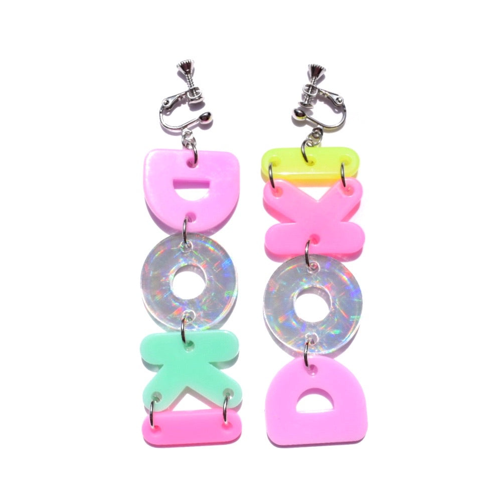 6% DOKIDOKI pastel doki doki earrings